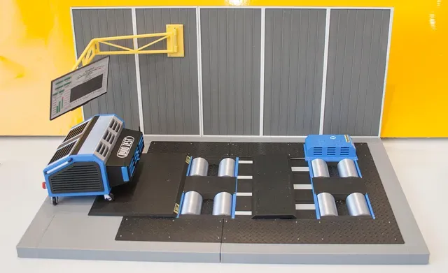 Miniature Dyno Test center diorama, scale 1:18 — Фото 3 из 8