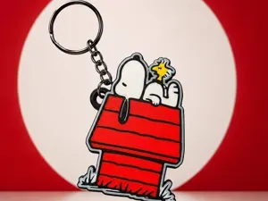 adorable Snoopy-inspired keychain
