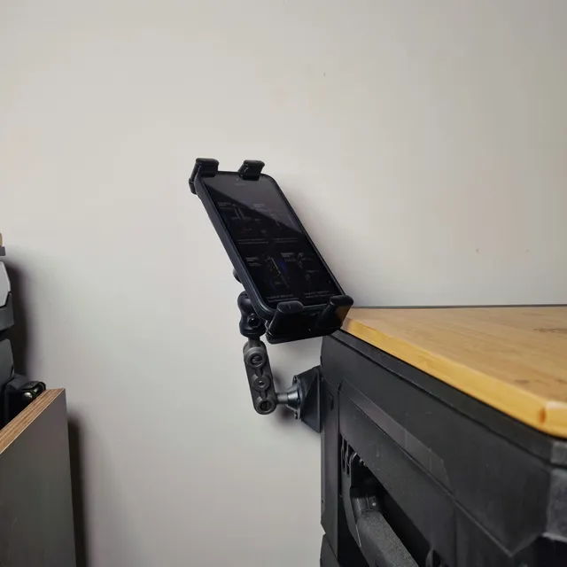 ToughBuilt StackTech - Phone/tablet mount — Фото 6 из 7