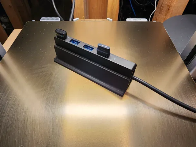 Anker USB Hub Stand v1 — Фото 2 из 3