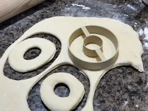 Simple Doughnut Maker V1 ( Only 15 Grams! ) 