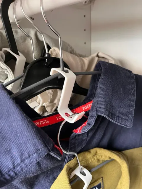 Vertical Hanger Clip for Clothes — Фото 2 из 3