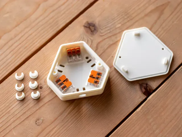 WAGO 221 Junction Box — Image 4 of 9