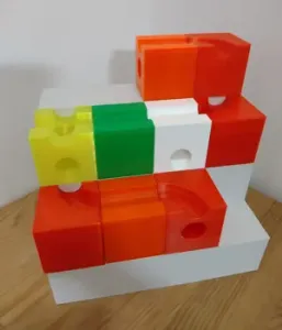 Modular ball track