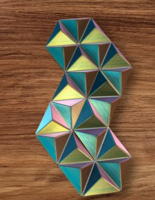 Infinite Flippy Flappy Pyramids Fidget Toy — Image 5 of 8