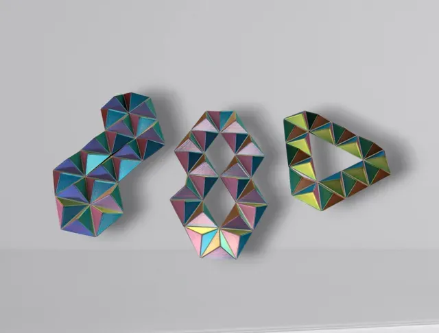 Infinite Flippy Flappy Pyramids Fidget Toy — Image 3 of 8