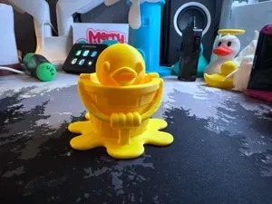 Bucket Duck Splash!