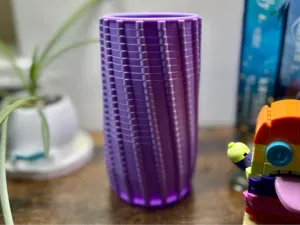 HelixBloom Spiral Ribbed Vase | Vase Mode