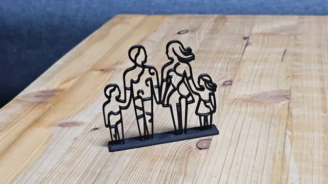 Minimalistische Familien-Skulptur (Outline Art) — Фото 2 из 2