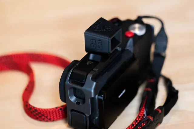 Insta360 Ace Pro 2 Xployer Grip Pro Viewfinder — Фото 3 из 8