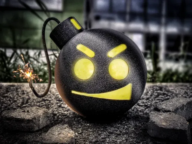 Serious Sam Bomb|Piggy Bank|Vault