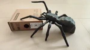 Giant Vase Mode Spider - posable halloween print in vase mode! Up to 90cm / 35inch!