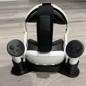 Quest 3 stand