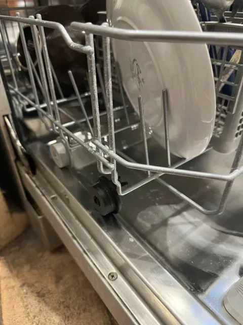 Heavy-Duty Beko Dishwasher Basket Wheel and clip — Фото 3 из 13