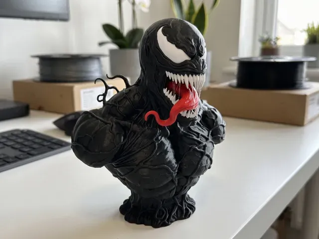 High Detail Venom Bust – Symbiote Display Statue — Фото 6 из 8