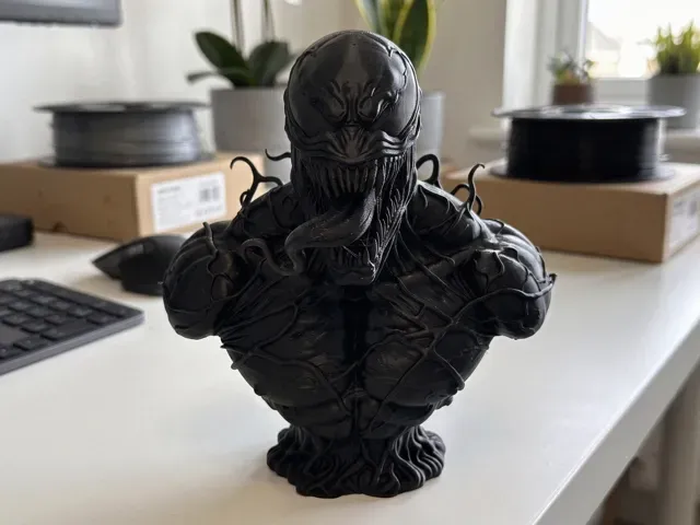 High Detail Venom Bust – Symbiote Display Statue — Фото 4 из 8