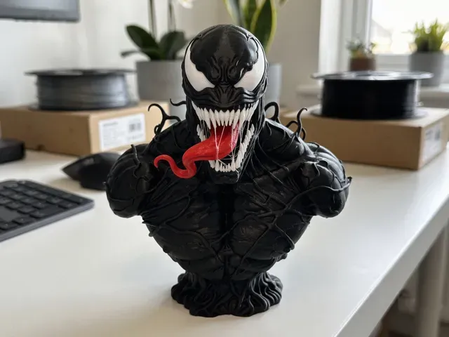 High Detail Venom Bust – Symbiote Display Statue — Фото 5 из 8