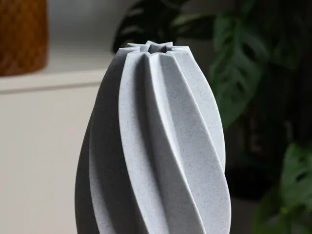 Vase ROSALIE - Elegant Spiral Vase — Фото 2 из 2