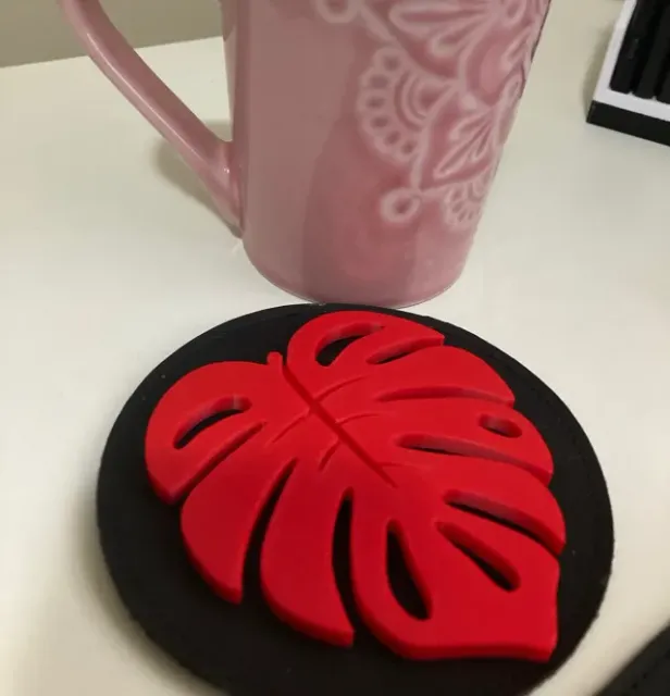 Monstera Leaf Coaster — Image 4 of 6