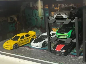 1:64 Scale 4-Post Car Lift (Triple Parking)