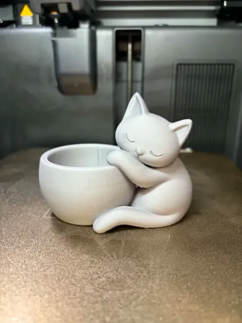 Sleeping Cat Planter-Cute Cat Flower Pot — Image 2 of 5