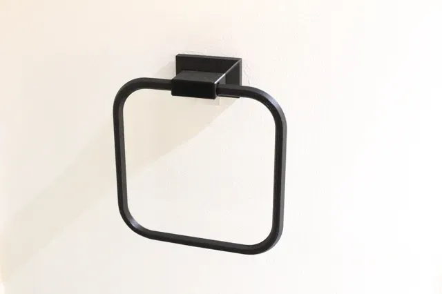 Modern hand towel holder