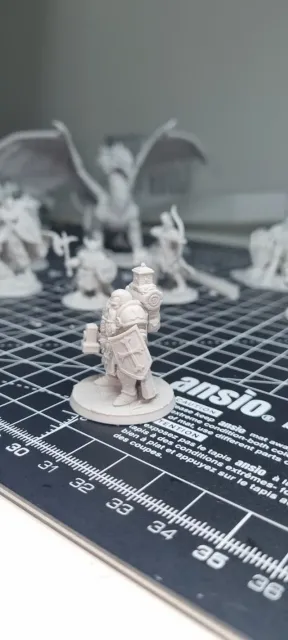 Cleric/Paladin Dwarf Male D&D Miniature (37mm) — Фото 4 из 10