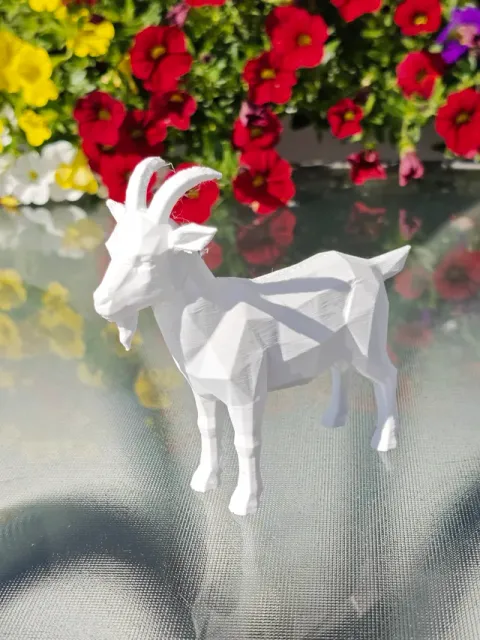 Geometric Low Poly Goat Figurine — Image 7 of 10