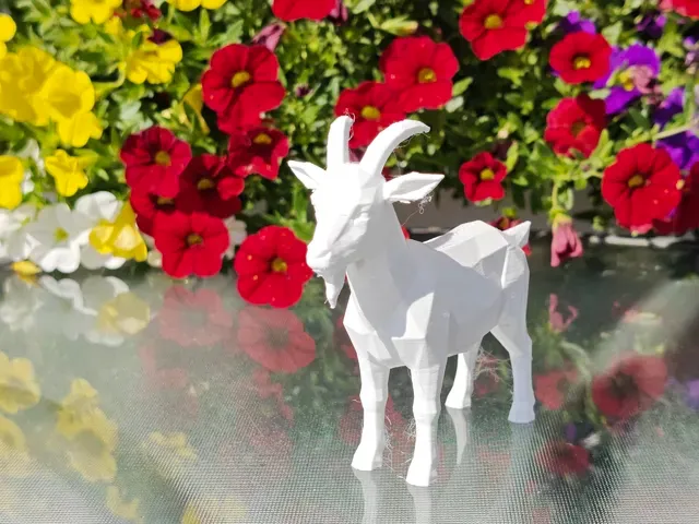 Geometric Low Poly Goat Figurine — Image 2 of 10