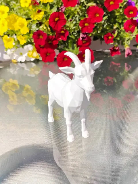 Geometric Low Poly Goat Figurine — Image 6 of 10