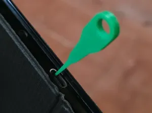 USB Port Cleaning Hook - Uncino Pulizia Porte USB