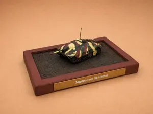 Customizable Diorama Base - Terrain & Plaque