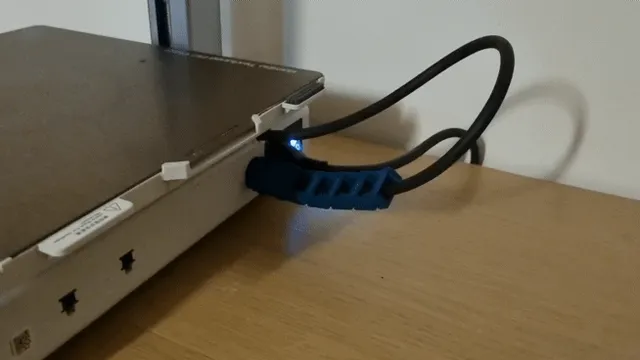Heatbed Cable Protector with cable chain na Bambuli A1 - v1.1 — Image 2 of 7