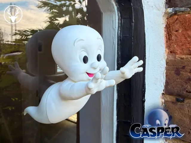 Casper – Ghost Through the Window