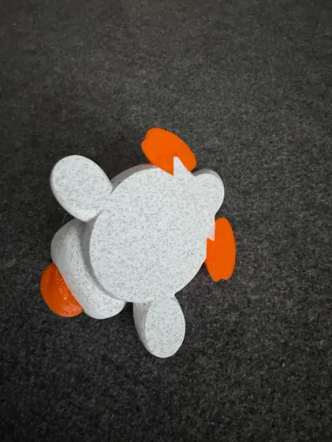 Cute pet goose, laying on its belly — Фото 4 из 4