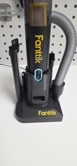 Ladestation Fanttik Apex Akku Auto staubsauger — Image 5 of 8