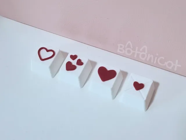 Keycaps: Valentine's Hearts (Cherry MX) — Image 2 of 4