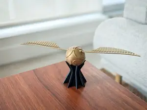 Golden Snitch - Magnetic Ring Box/Decoration