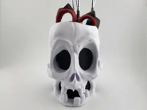 pen tool holder skull