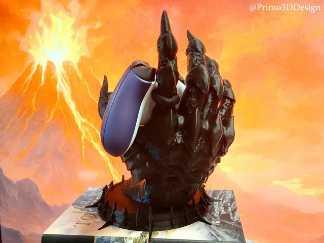 Sauron's Hand from Lord of the Rings Gamepad Stand — Фото 5 из 11