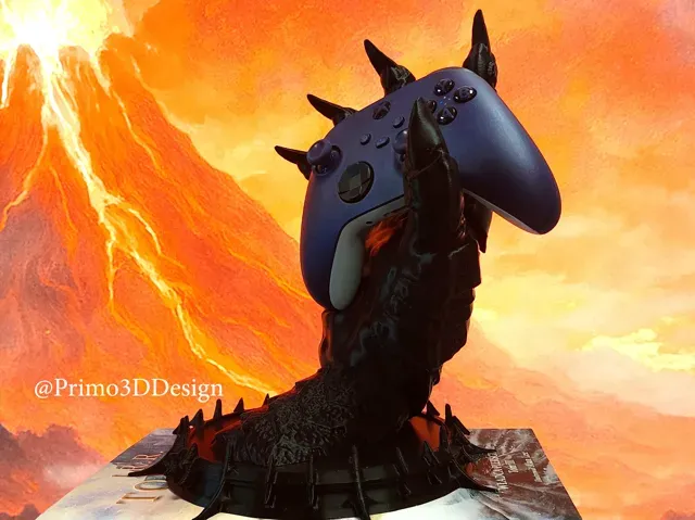 Sauron's Hand from Lord of the Rings Gamepad Stand — Фото 3 из 11