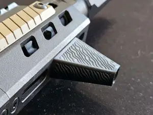 Custom Wavy Airsoft Handstop for M-LOK Handguard