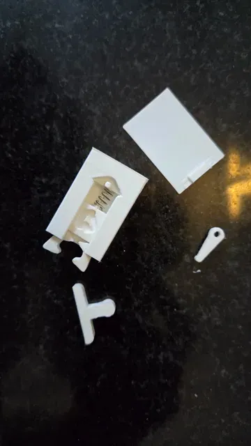 Push Push Lock — Image 3 of 6