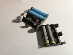 Lightweight AA/AAA Battery Travel Clip/Case