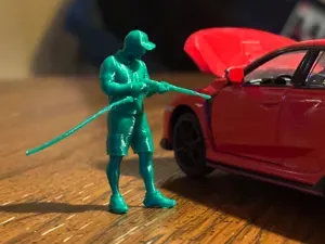 diorama miniature - pressure washing man
