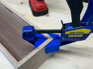 Corner clamp adapter for Irwin quick-grip
