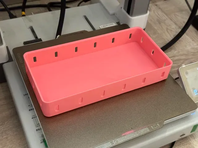 IKEA SKÅDIS Pegboard Style Storage Box (24 cm) — Image 2 of 4