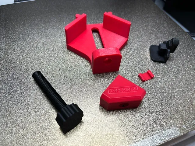 Right angle clamp 直角木工夹2.0 Adjustable — Image 4 of 4