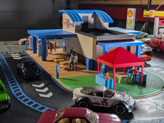 7B Coffee Drive-Thru - 1:64 Scale Diorama — Image 9 of 17