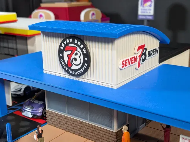 7B Coffee Drive-Thru - 1:64 Scale Diorama — Image 15 of 17